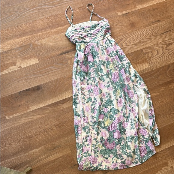 Abercrombie & Fitch Dresses & Skirts - Abercrombie & Fitch Floral Dress with Spaghetti Straps